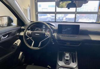 Новый Haval Jolion 2025 (10 фото)