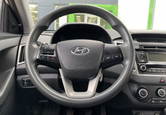 Подержанный автомобиль Hyundai Creta 2017 года (15 фото)