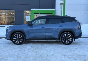 Подержанный автомобиль Geely Atlas 2023 года (7 фото)