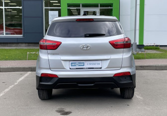 Подержанный автомобиль Hyundai Creta 2017 года (6 фото)