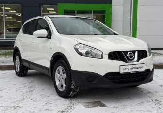 Подержанный автомобиль Nissan Qashqai 2010 года (3 фото)