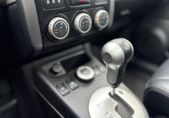 Подержанный автомобиль Nissan X-Trail 2008 года (12 фото)