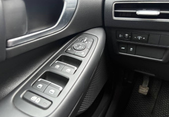 Подержанный автомобиль Hyundai Sonata 2020 года (15 фото)