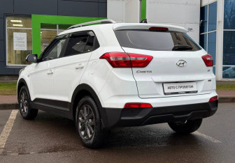 Подержанный автомобиль Hyundai Creta 2021 года (7 фото)