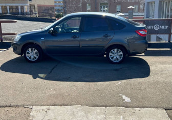 Подержанный автомобиль LADA (ВАЗ) Granta Liftback 2015 года (5 фото)