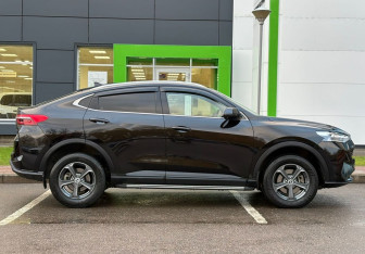 Подержанный автомобиль Haval F7x 2024 года (8 фото)