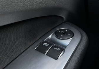 Подержанный автомобиль Ford Focus Hatchback 2011 года (13 фото)
