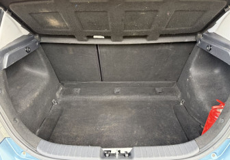 Подержанный автомобиль Hyundai i30 Hatchback 2009 года (16 фото)