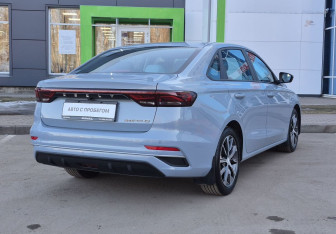 Подержанный автомобиль Geely Emgrand 2023 года (6 фото)