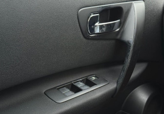 Подержанный автомобиль Nissan Qashqai+2 2012 года (16 фото)