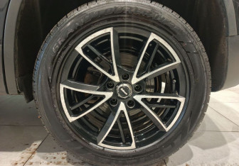 Подержанный автомобиль Volkswagen Tiguan 2013 года (11 фото)