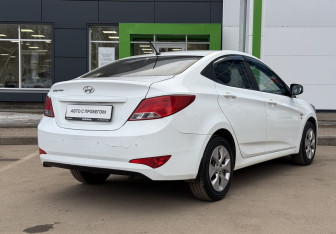 Подержанный автомобиль Hyundai Solaris Sedan 2016 года (5 фото)