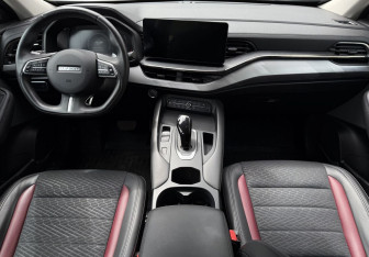 Подержанный автомобиль Haval F7x 2023 года (9 фото)