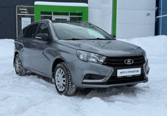 Подержанный автомобиль LADA (ВАЗ) Vesta Wagon 2021 года (3 фото)