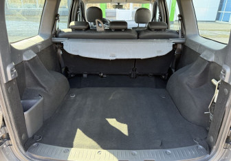 Подержанный автомобиль LADA (ВАЗ) Largus Wagon 2016 года (14 фото)