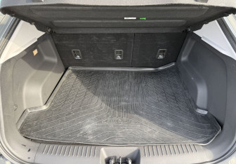 Подержанный автомобиль Omoda C5 2023 года (19 фото)