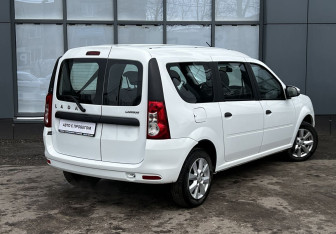 Подержанный автомобиль LADA (ВАЗ) Largus Wagon 2024 года (7 фото)