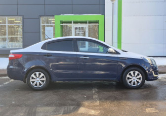 Подержанный автомобиль Kia Rio Sedan 2012 года (4 фото)