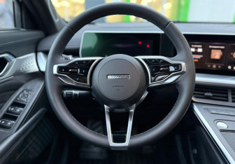 Подержанный автомобиль Haval F7 2024 года (14 фото)