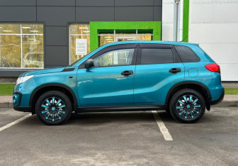 Подержанный автомобиль Suzuki Vitara 2018 года (8 фото)