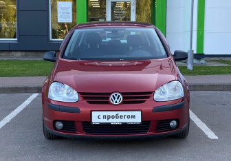 Подержанный автомобиль Volkswagen Golf Hatchback 2008 года (2 фото)