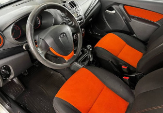 Подержанный автомобиль LADA (ВАЗ) Kalina Wagon 2015 года (10 фото)