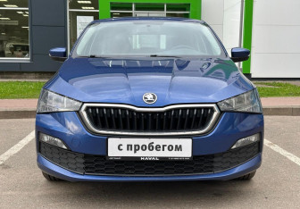 Подержанный автомобиль Skoda Rapid Liftback 2020 года (2 фото)