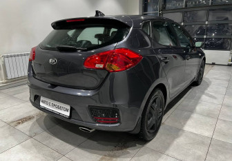Подержанный автомобиль Kia Ceed Hatchback 2018 года (6 фото)