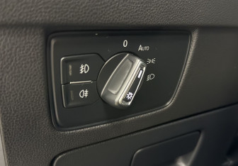 Подержанный автомобиль Volkswagen Passat Wagon 2017 года (18 фото)