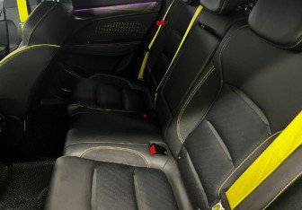 Подержанный автомобиль Geely Tugella 2022 года (11 фото)