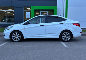 Подержанный автомобиль Hyundai Solaris Sedan 2014 года (8 фото)