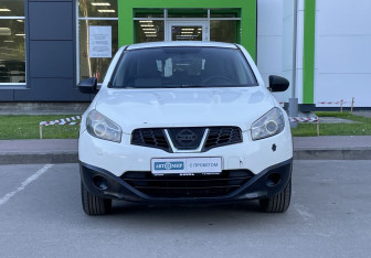 Подержанный автомобиль Nissan Qashqai 2011 года (2 фото)