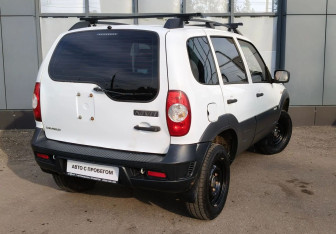 Подержанный автомобиль Chevrolet Niva 2013 года (5 фото)