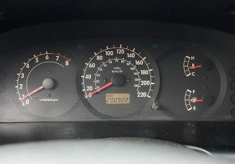 Подержанный автомобиль Kia Spectra Sedan 2006 года (12 фото)