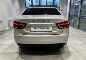 Подержанный автомобиль LADA (ВАЗ) Vesta Sedan 2022 года (6 фото)