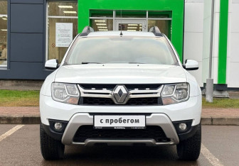 Подержанный автомобиль Renault Duster 2019 года (2 фото)