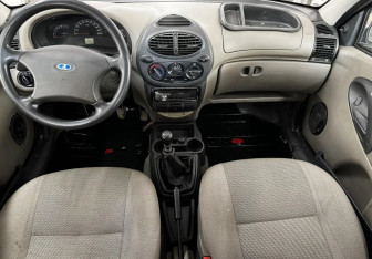 Подержанный автомобиль LADA (ВАЗ) Kalina Sedan 2008 года (9 фото)