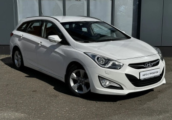 Подержанный автомобиль Hyundai i40 Wagon 2013 года (3 фото)