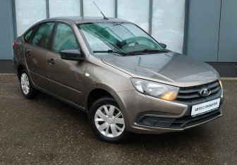 Подержанный автомобиль LADA (ВАЗ) Granta Liftback 2019 года (3 фото)