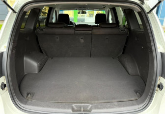 Подержанный автомобиль Hyundai Santa Fe 2010 года (16 фото)