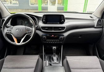 Подержанный автомобиль Hyundai Tucson 2020 года (9 фото)