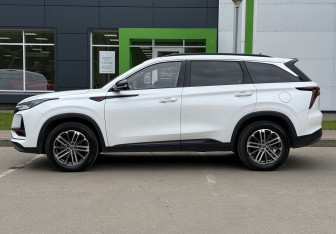 Подержанный автомобиль Changan CS75PLUS 2023 года (8 фото)