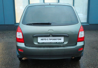 Подержанный автомобиль LADA (ВАЗ) Kalina Wagon 2010 года (7 фото)