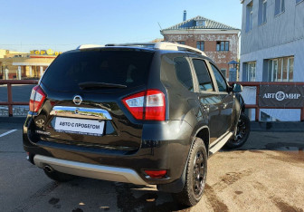 Подержанный автомобиль Nissan Terrano 2016 года (5 фото)