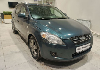 Подержанный автомобиль Kia Ceed Wagon 2008 года (3 фото)