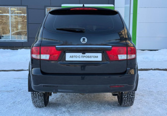 Подержанный автомобиль SsangYong Kyron 2014 года (6 фото)