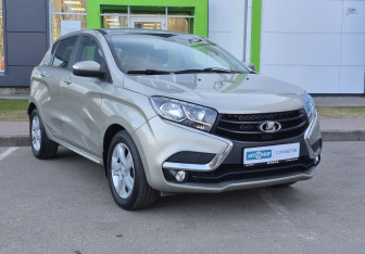Подержанный автомобиль LADA (ВАЗ) XRAY 2016 года (3 фото)