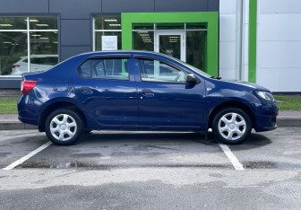 Подержанный автомобиль Renault Logan Sedan 2015 года (4 фото)