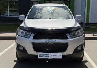 Подержанный автомобиль Chevrolet Captiva 2012 года (2 фото)