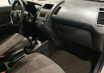 Подержанный автомобиль Kia Soul 2013 года (10 фото)